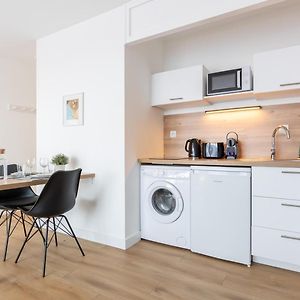 Close To The City Centre - Appartment Confortable